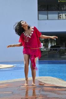 Taapsee Pannu feet photo thumbnail