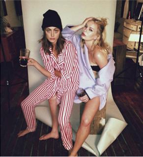 Phoebe Tonkin feet photo thumbnail