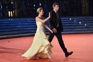 Jennifer Lawrence feet photo thumbnail
