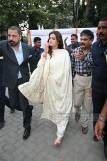Aishwarya Rai Bachchan feet photo thumbnail