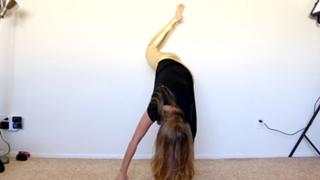 Justine Ezarik feet photo thumbnail