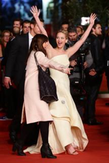 Jennifer Lawrence feet photo thumbnail