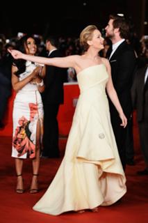 Jennifer Lawrence feet photo thumbnail