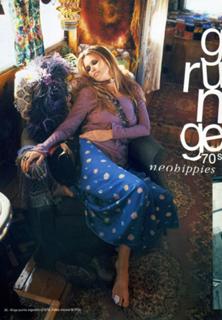 Claudia Schiffer feet photo thumbnail