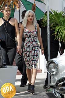 Rita Ora feet photo thumbnail