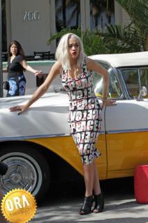 Rita Ora feet photo thumbnail
