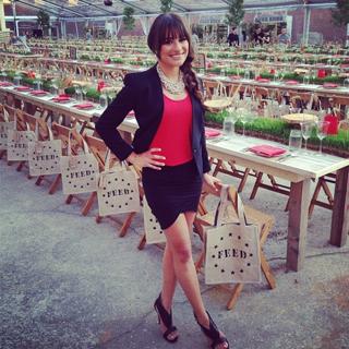 Lea Michele feet photo thumbnail