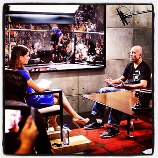 Megan Olivi feet photo thumbnail