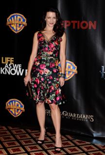 Kristin Davis feet photo thumbnail