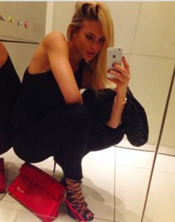 Bar Refaeli feet photo thumbnail
