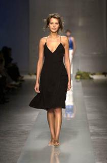 Petra Nemcova feet photo thumbnail