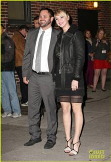 Jennifer Lawrence feet photo thumbnail