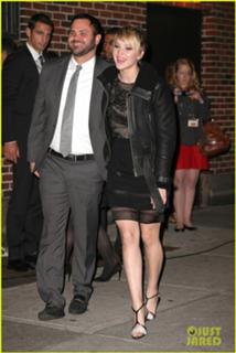 Jennifer Lawrence feet photo thumbnail