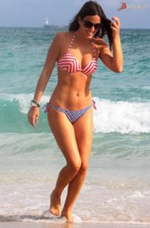 Claudia Romani feet photo thumbnail