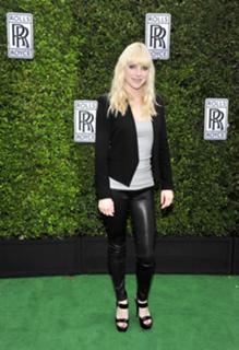 Anna Faris feet photo thumbnail