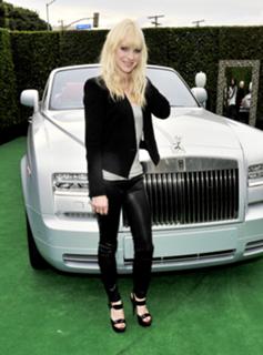 Anna Faris feet photo thumbnail