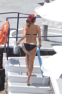 Eva Mendes feet photo thumbnail