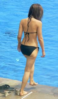 Kate Beckinsale feet photo thumbnail