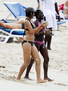 Rihanna feet photo thumbnail