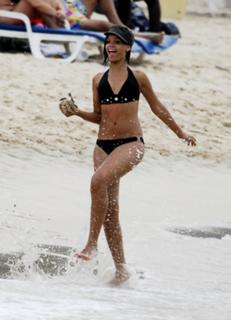 Rihanna feet photo thumbnail