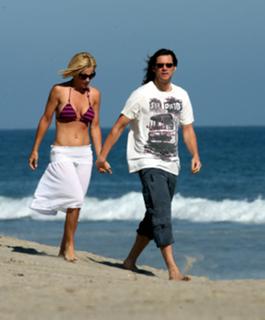 Jenny McCarthy-Wahlberg feet photo thumbnail
