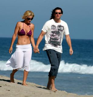Jenny McCarthy-Wahlberg feet photo thumbnail