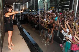 Anitta feet photo thumbnail