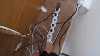 Justine Ezarik feet photo thumbnail