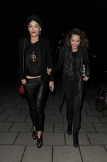 Rita Ora feet photo thumbnail