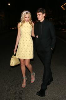 Pixie Lott feet photo thumbnail