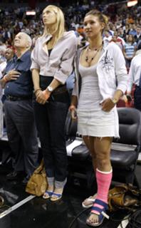 Maria Sharapova feet photo thumbnail