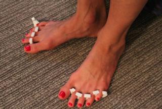 Bethenny Frankel feet photo thumbnail