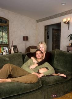 Jennie Garth feet photo thumbnail