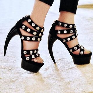 Haifa Wehbe feet photo thumbnail