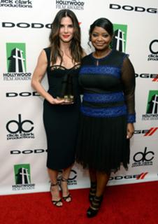 Sandra Bullock feet photo thumbnail