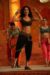 Shruti Haasan feet photo thumbnail