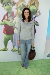 Jennifer Taylor feet photo 1