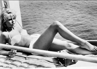 Brigitte Bardot feet photo thumbnail