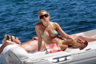 Sienna Miller feet photo thumbnail