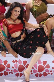 Kriti Kharbanda feet photo thumbnail
