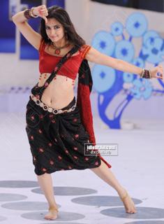 Kriti Kharbanda feet photo thumbnail