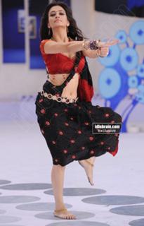 Kriti Kharbanda feet photo thumbnail