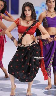 Kriti Kharbanda feet photo thumbnail