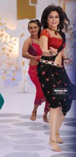 Kriti Kharbanda feet photo thumbnail