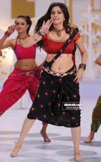 Kriti Kharbanda feet photo thumbnail