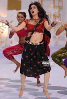 Kriti Kharbanda feet photo thumbnail