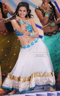 Kriti Kharbanda feet photo thumbnail
