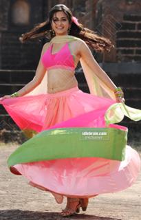Kriti Kharbanda feet photo thumbnail