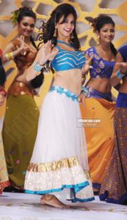 Kriti Kharbanda feet photo thumbnail