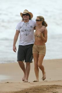 Denise Richards feet photo thumbnail